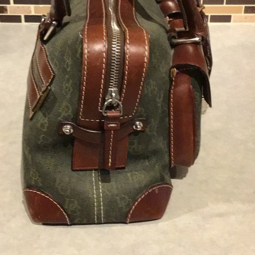 Dooney & Bourke Double Pocket Tote Green Signature Print Anniversary